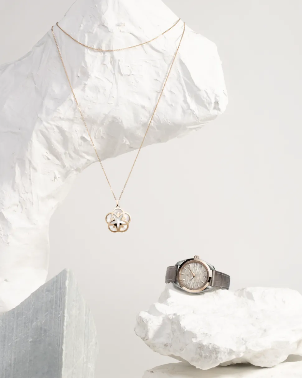 Collier, 18 K Rotgold, Perlmutt