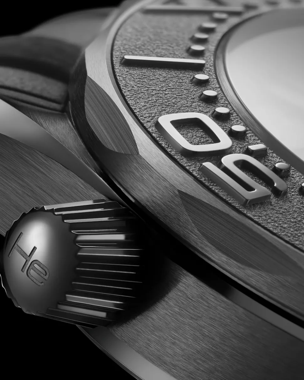 43,5 mm, Schwarze Keramik mit Kautschukband
