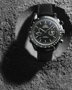 44,25 mm, Schwarze Keramik mit Lederarmband