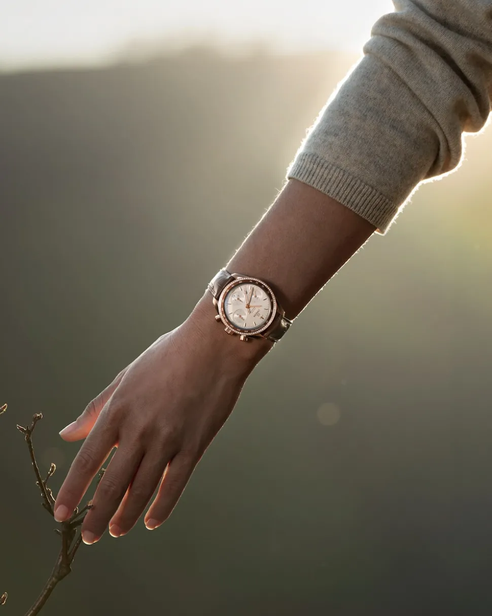 38 mm, Sedna™‑Gold mit Lederarmband