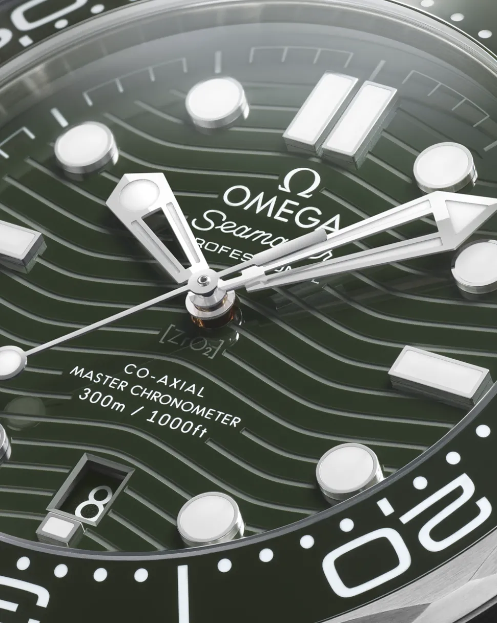 42 mm, Stahl mit Kautschukband