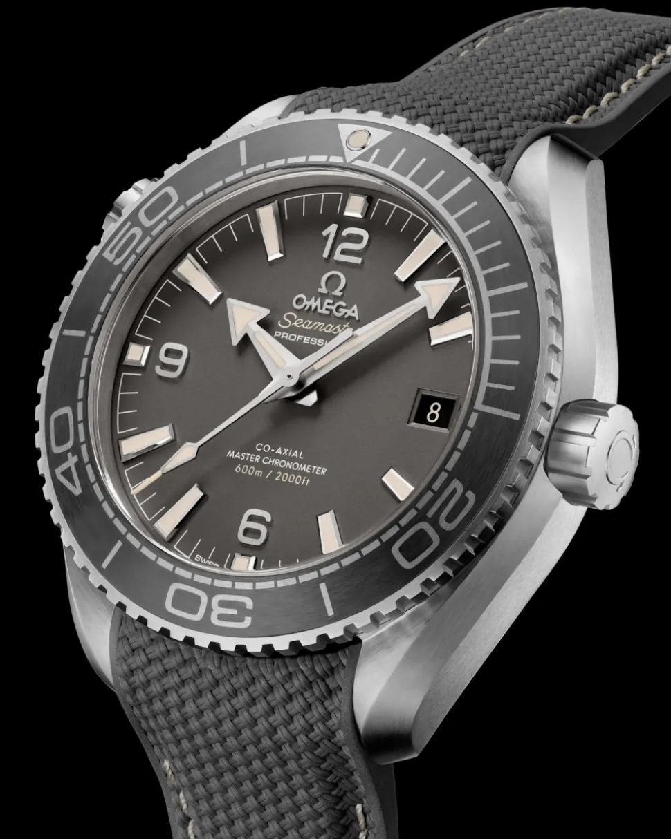 43,5 mm, Stahl mit Kautschukband