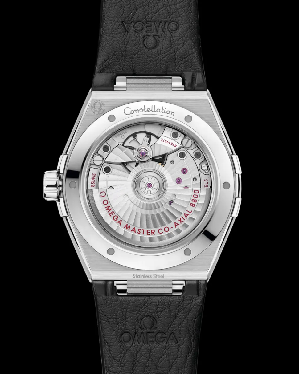 39 mm, Stahl mit Lederarmband