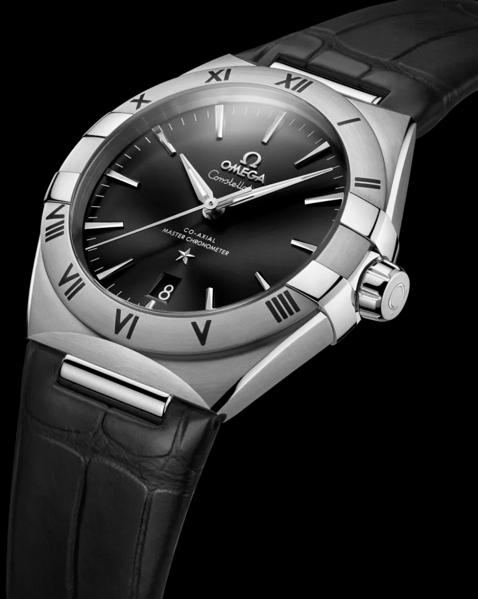 39 mm, Stahl mit Lederarmband
