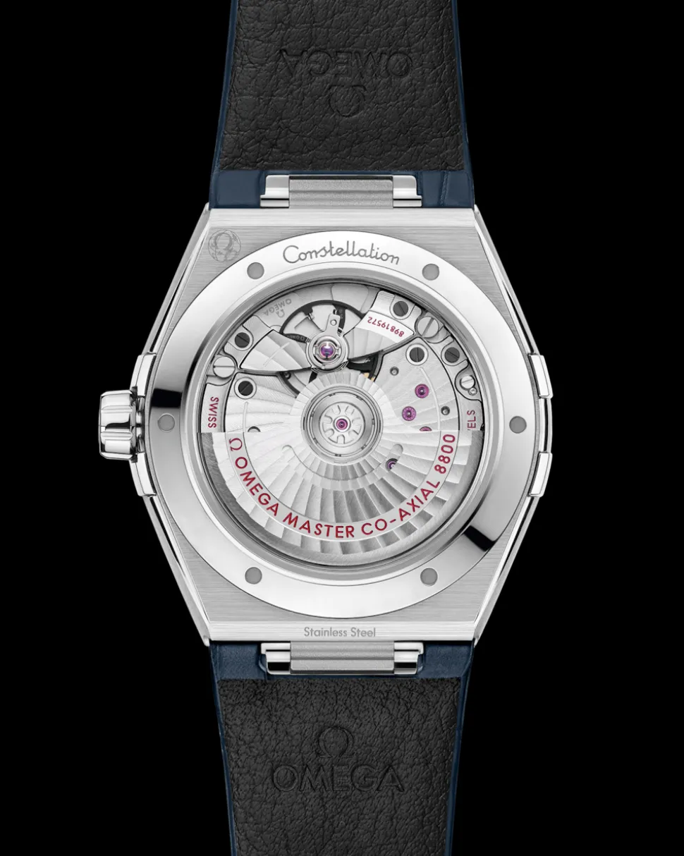 39 mm, Stahl mit Lederarmband