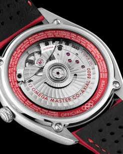 39,5 mm, Stahl mit Lederarmband