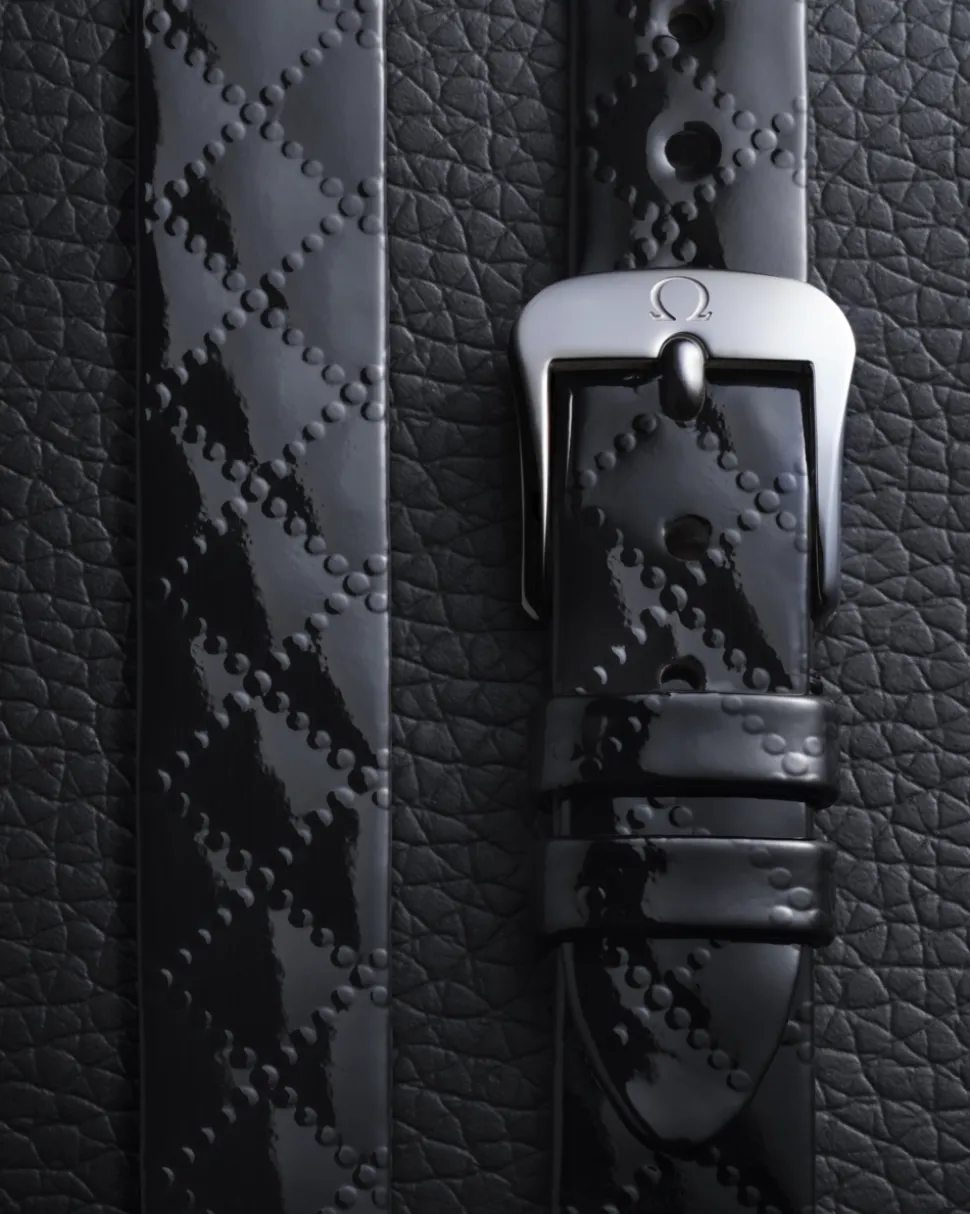 26 mm, Stahl mit Lederarmband
