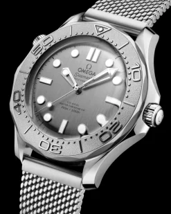 42 mm, Stahl mit Stahlarmband