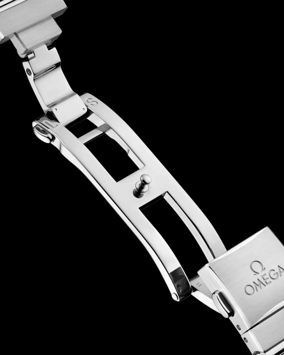 28 mm, Stahl mit Stahlarmband