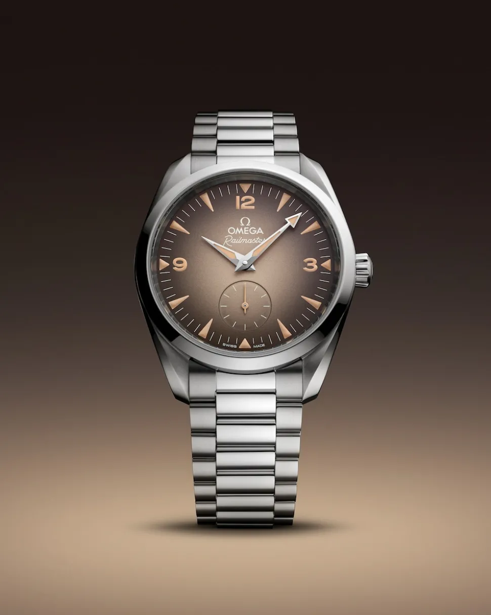 38 mm, Stahl mit Stahlarmband