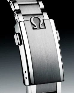 39,7 mm, Stahl mit Stahlarmband