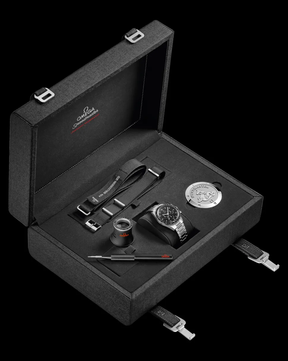 39,7 mm, Stahl mit Stahlarmband