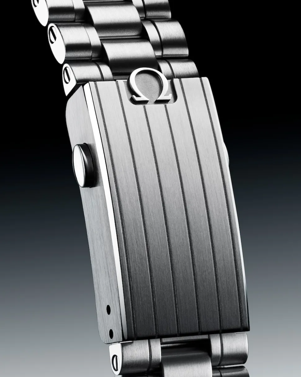 42 mm, Stahl mit Stahlarmband