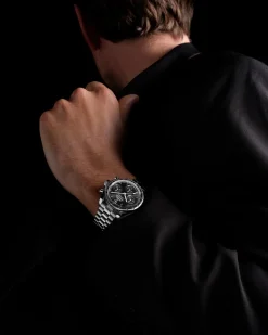 38 mm, Stahl mit Stahlarmband
