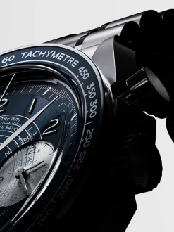 43 mm, Stahl mit Stahlarmband