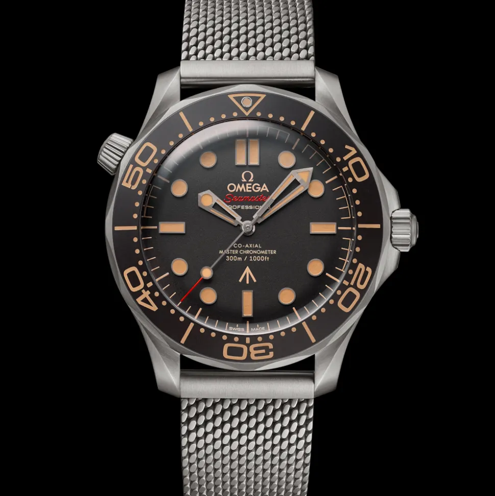 42 mm, Titan mit Titanband