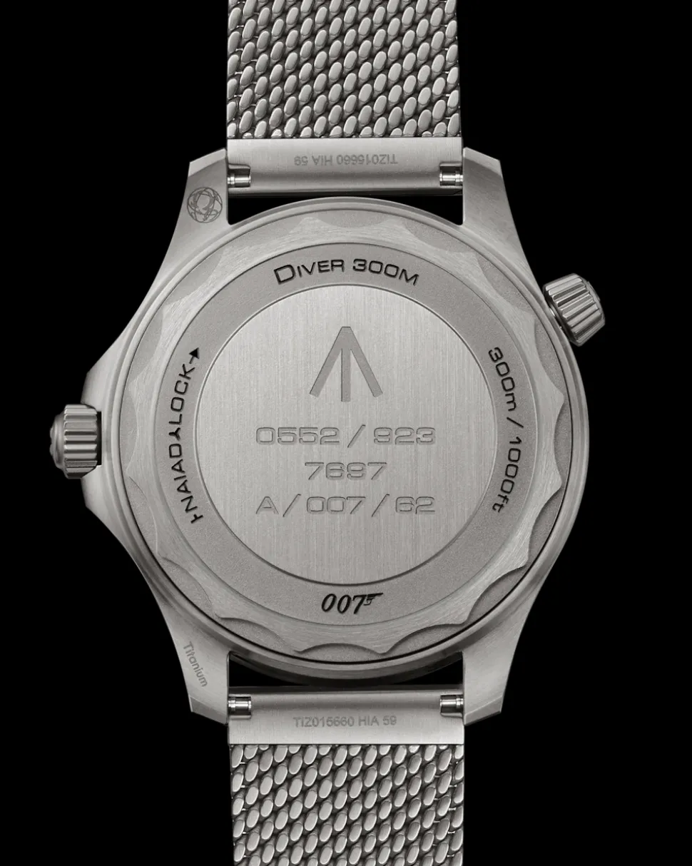 42 mm, Titan mit Titanband